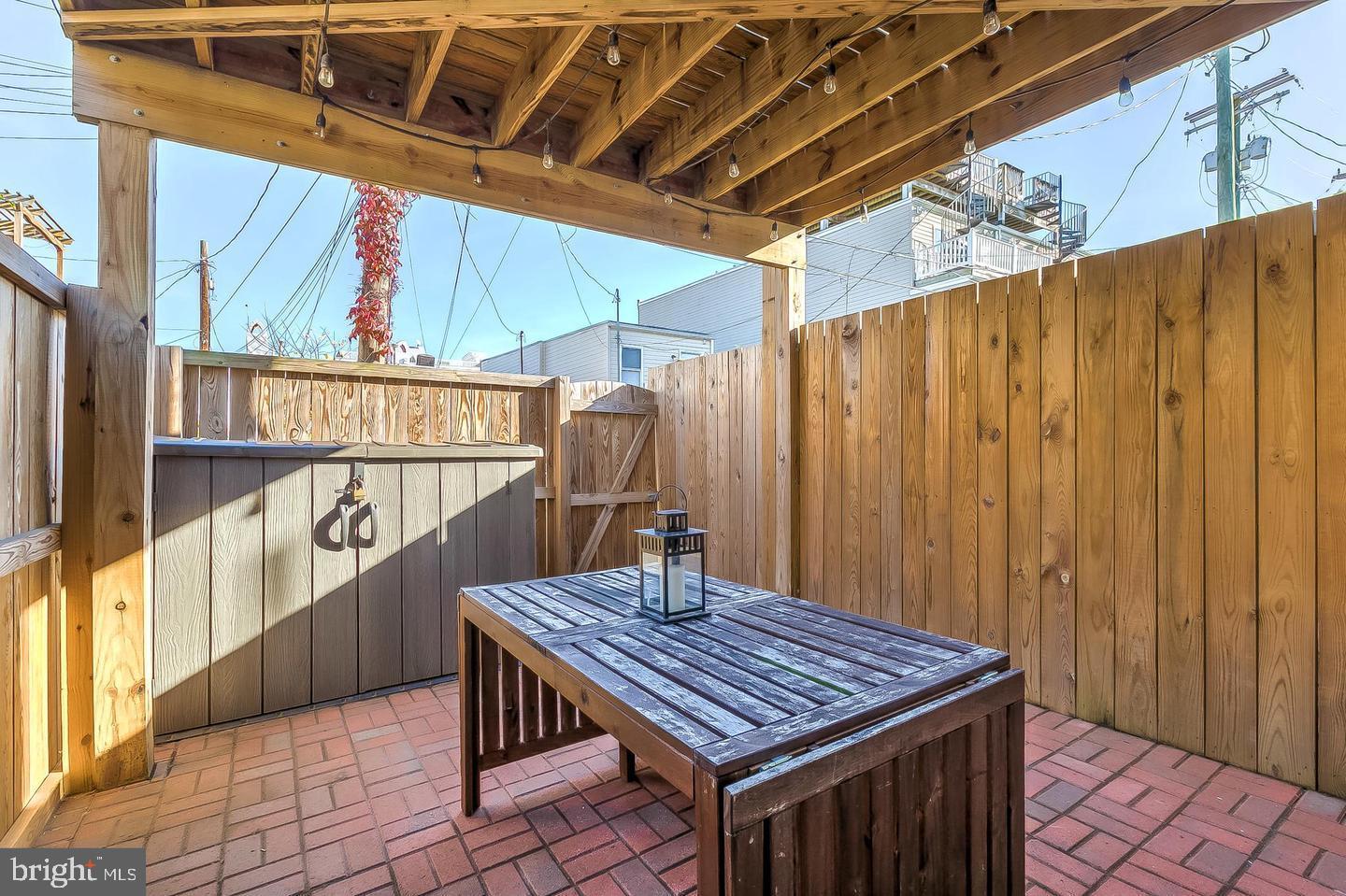 601 S Rose St Property Photo 37