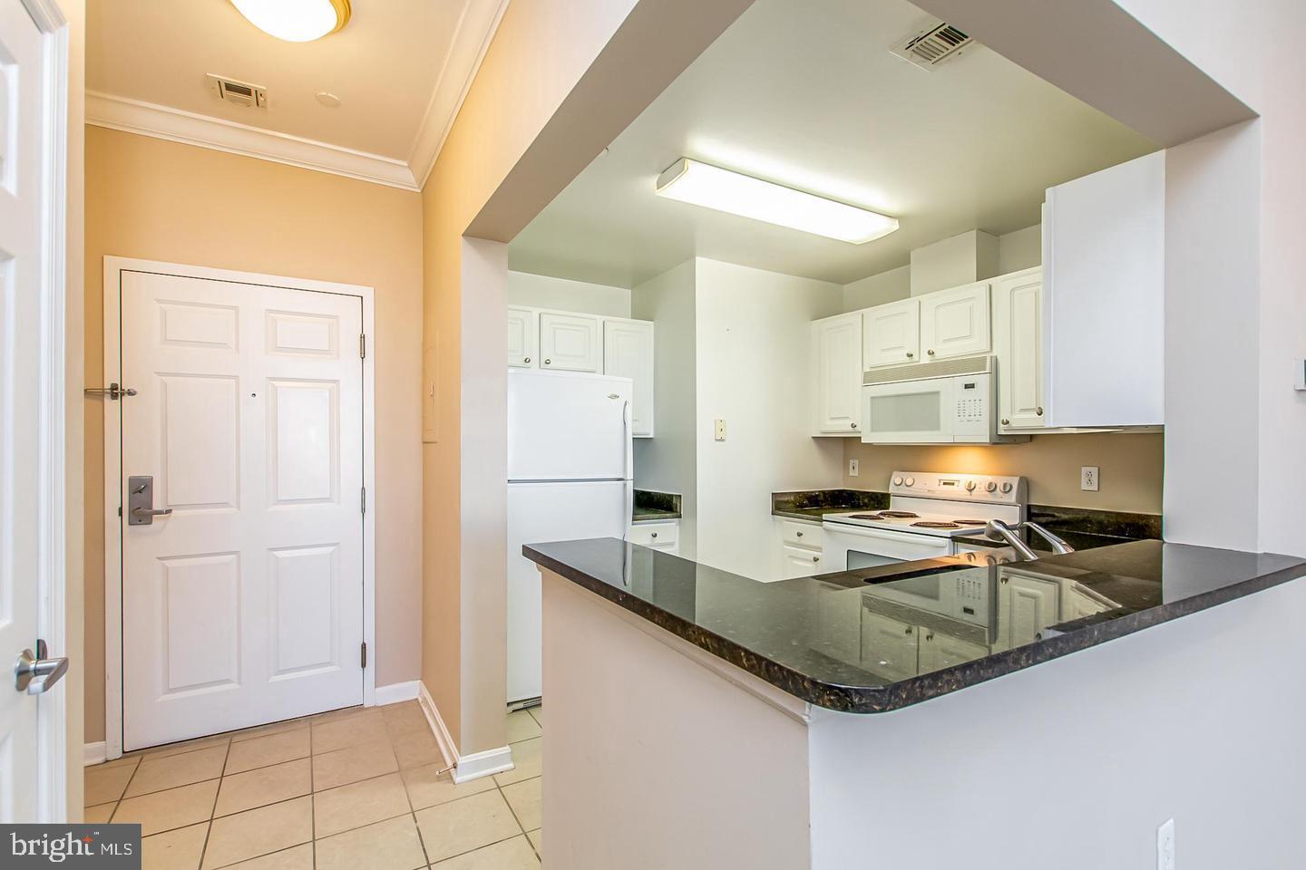 23 Pierside Dr #229 Property Photo 5