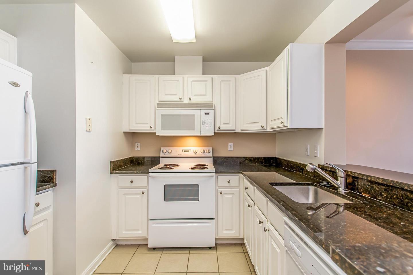 23 Pierside Dr #229 Property Photo 6
