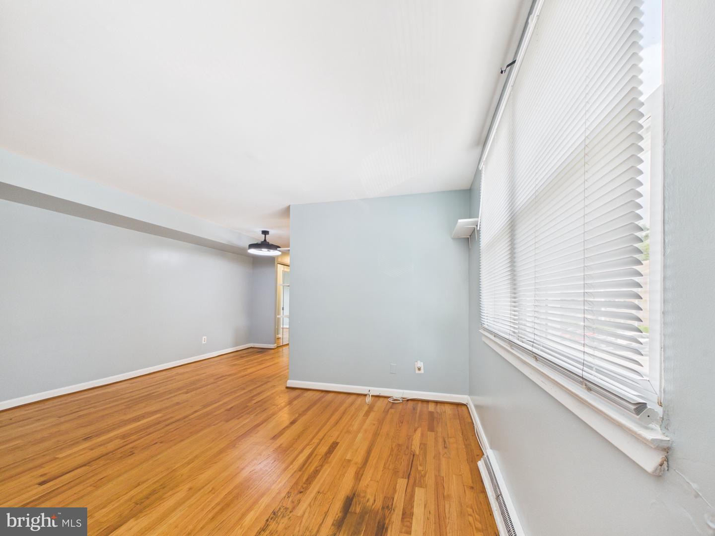 4414 Falls Bridge Dr #d Property Photo 4