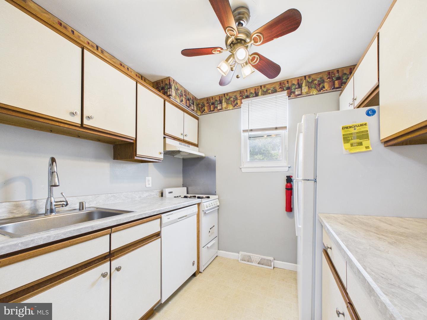 4414 Falls Bridge Dr #d Property Photo 6