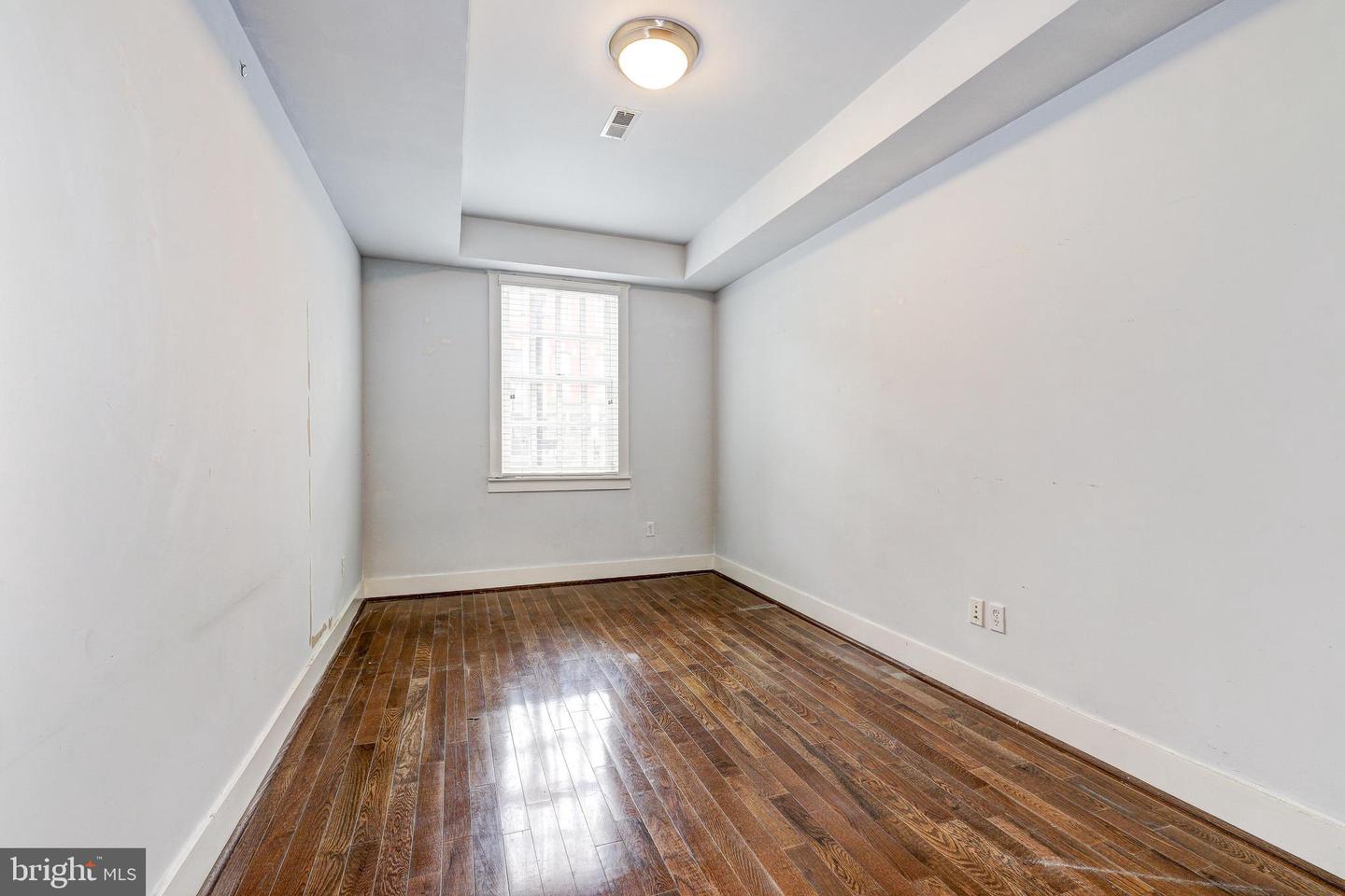 1724 Fleet St Property Photo 3