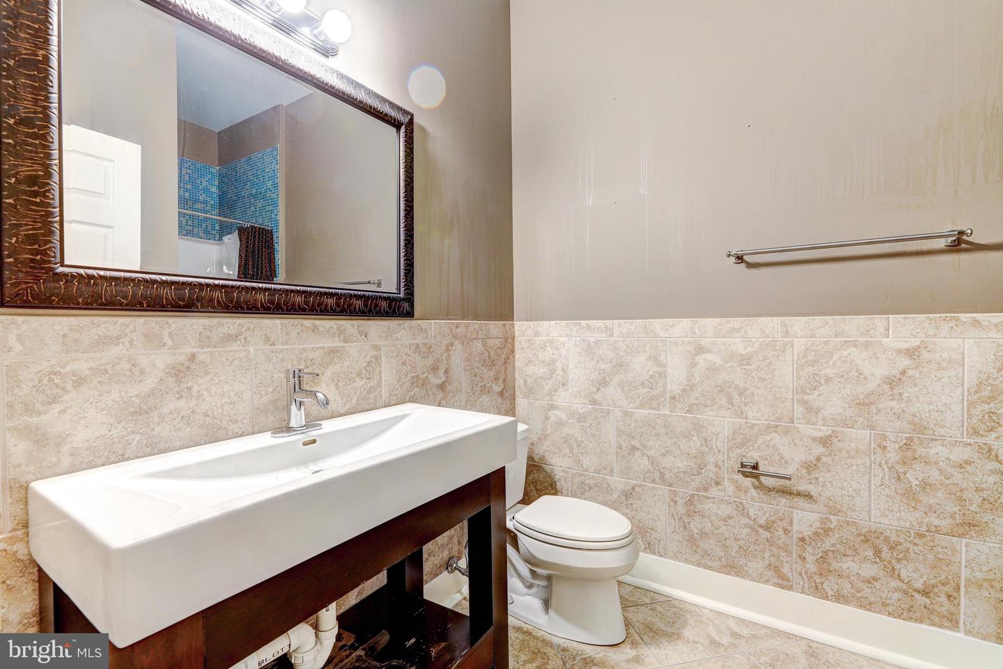 1724 Fleet St Property Photo 15