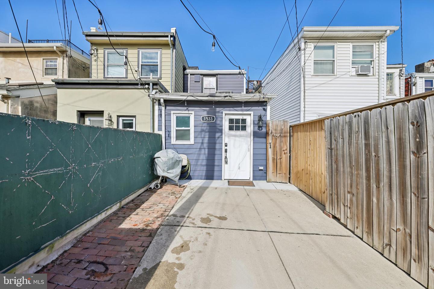 1533 S Charles St Property Photo 6
