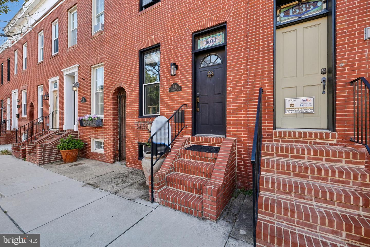1533 S Charles St Property Photo 8