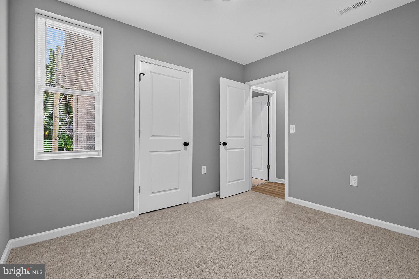 1038 Edmondson Ave Property Photo 14