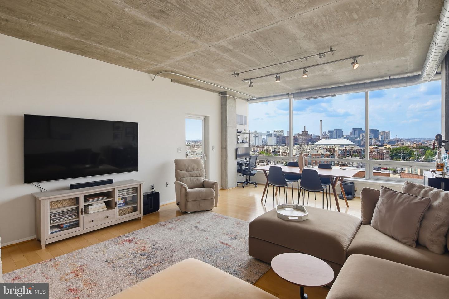 1200 Steuart St #630 Property Photo 5