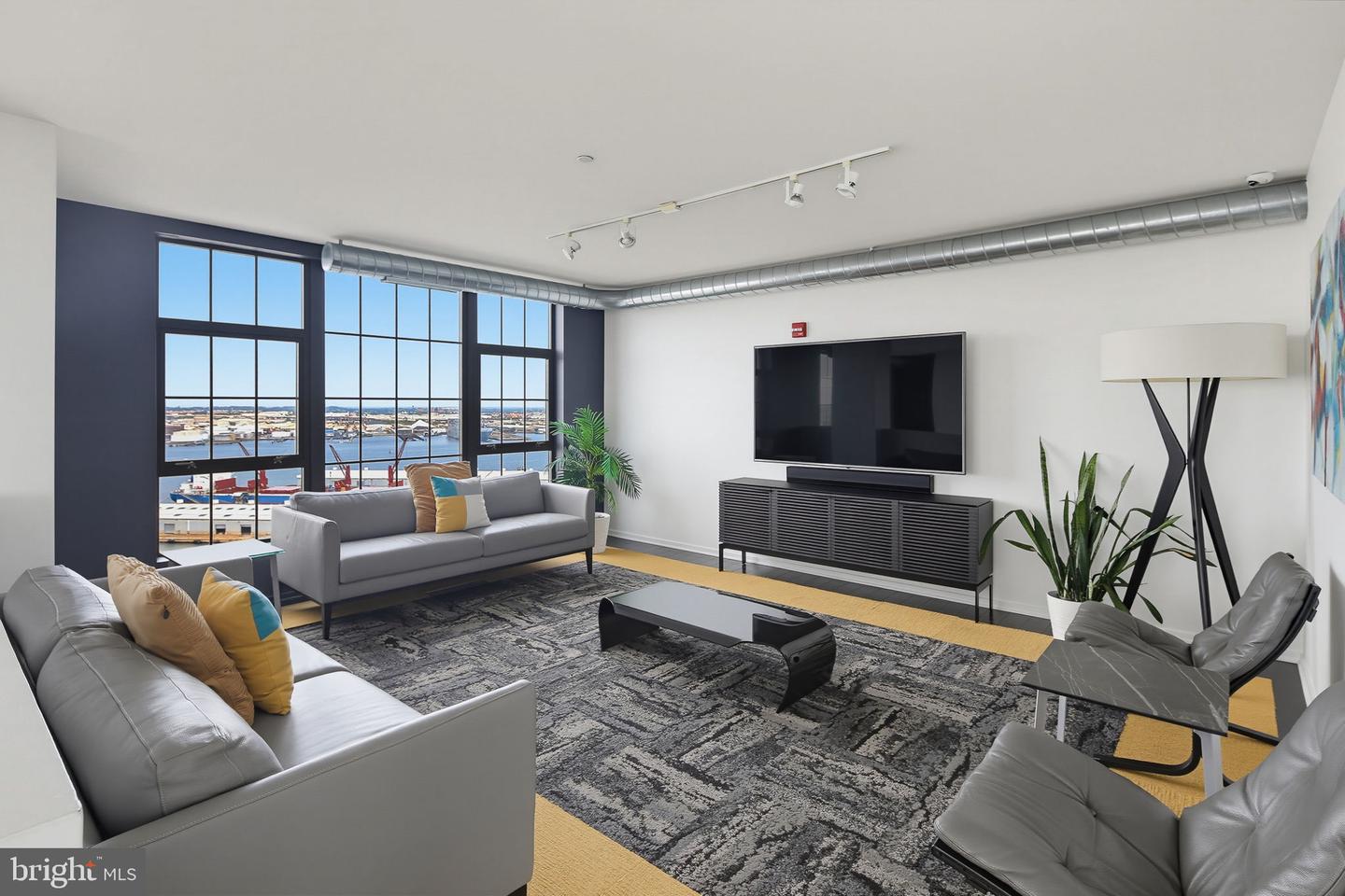 1200 Steuart St #630 Property Photo 33