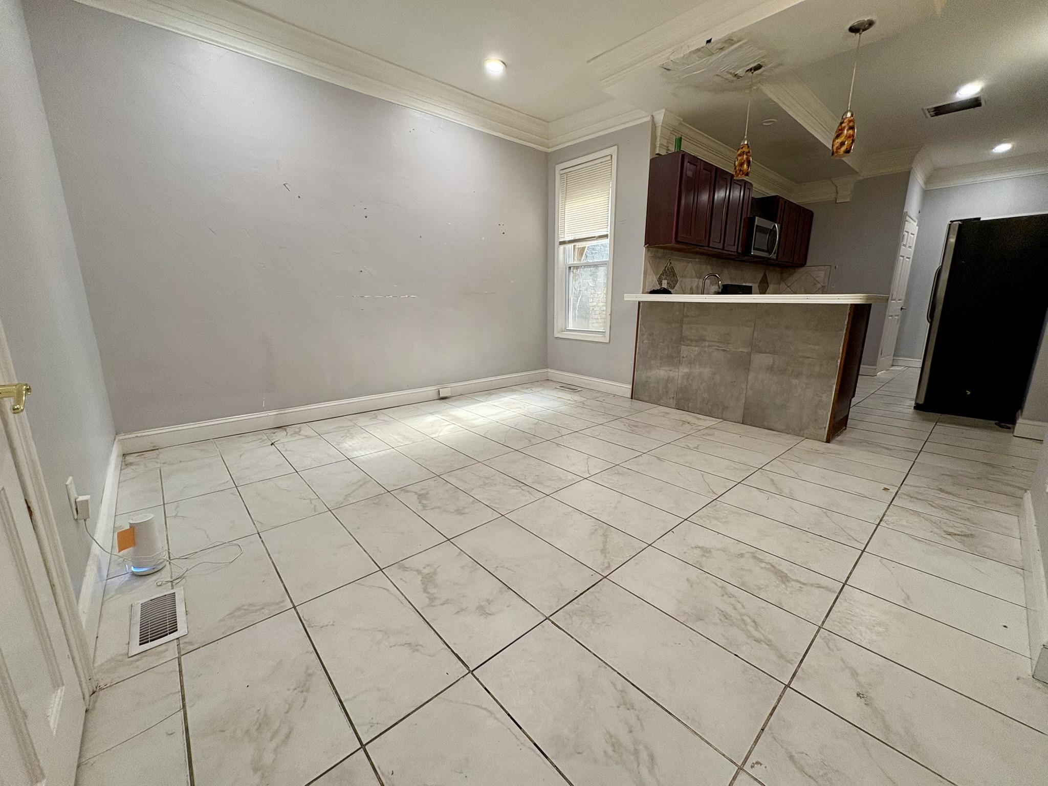 8 S Payson St Property Photo 7