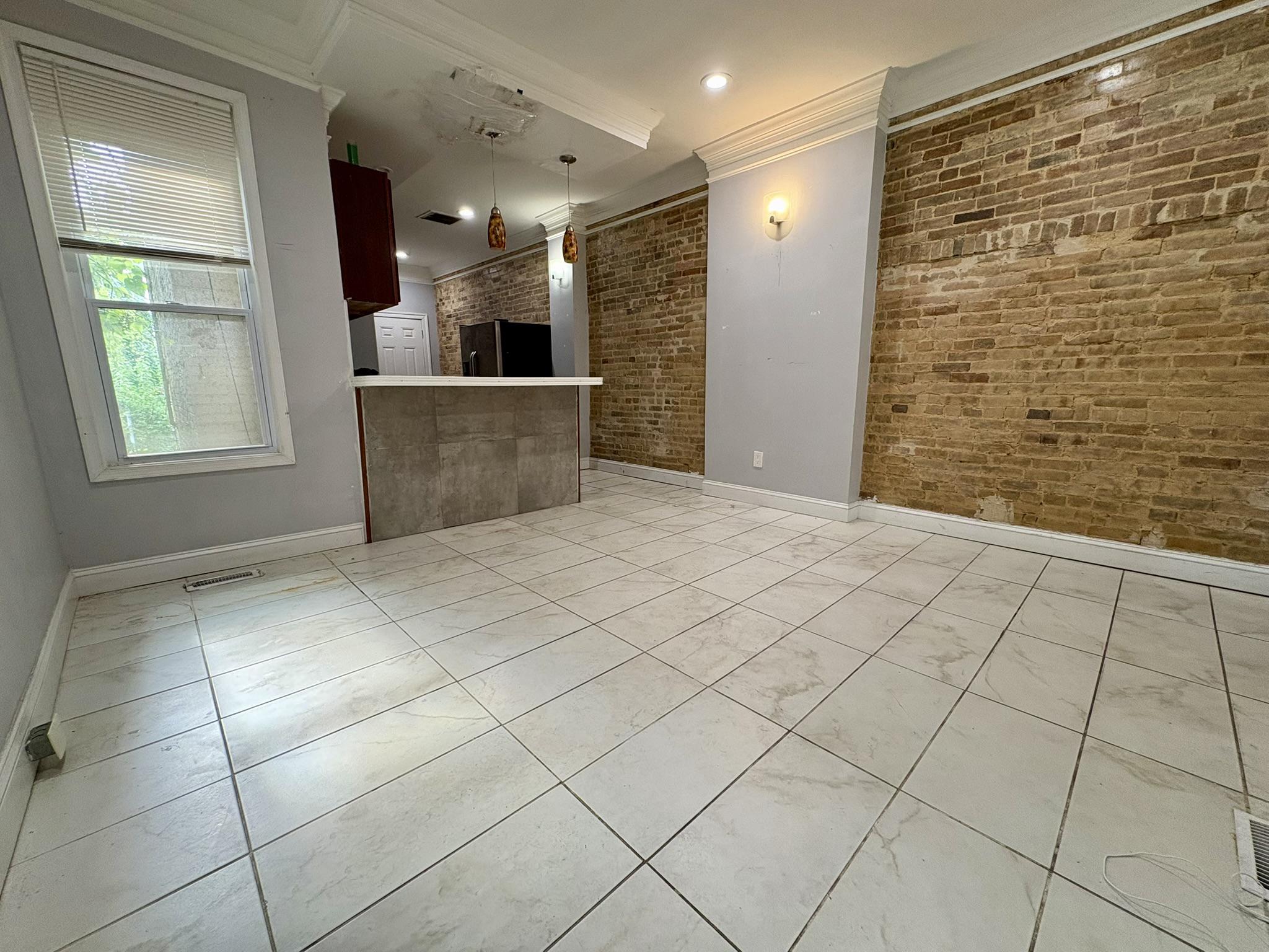 8 S Payson St Property Photo 8