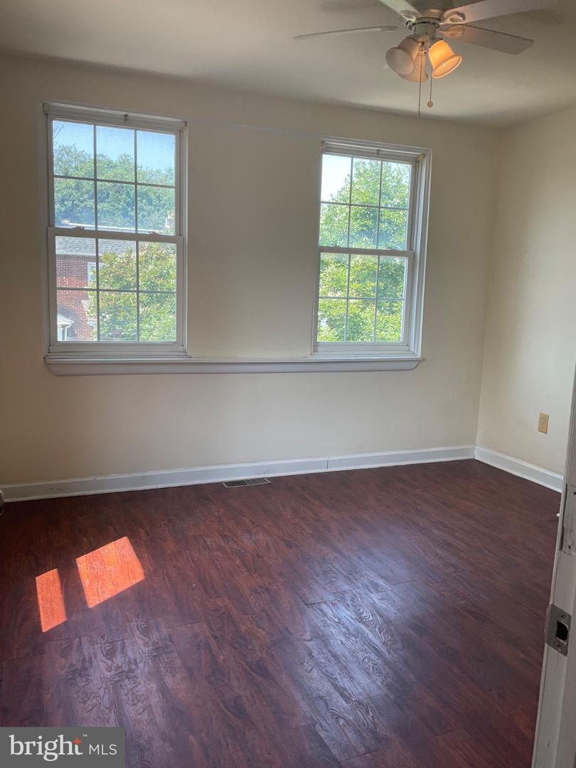 2525 Barclay St Property Photo 9