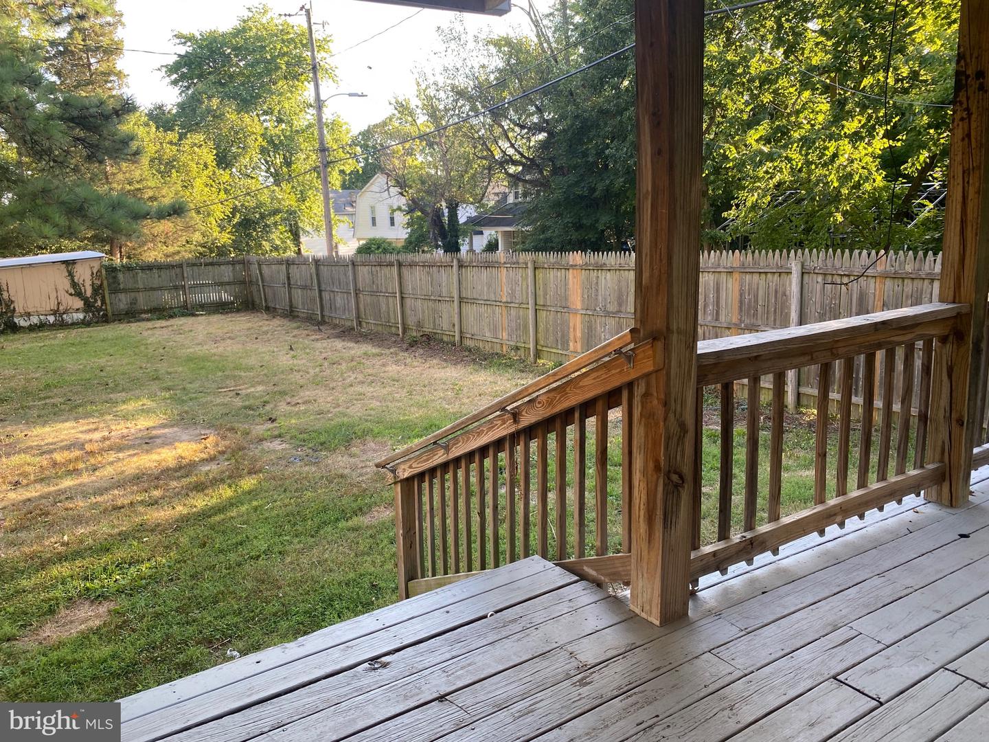 421 E Lake Ave Property Photo 9