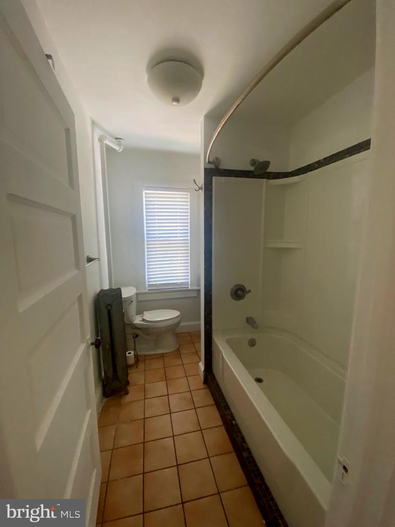 421 E Lake Ave Property Photo 13