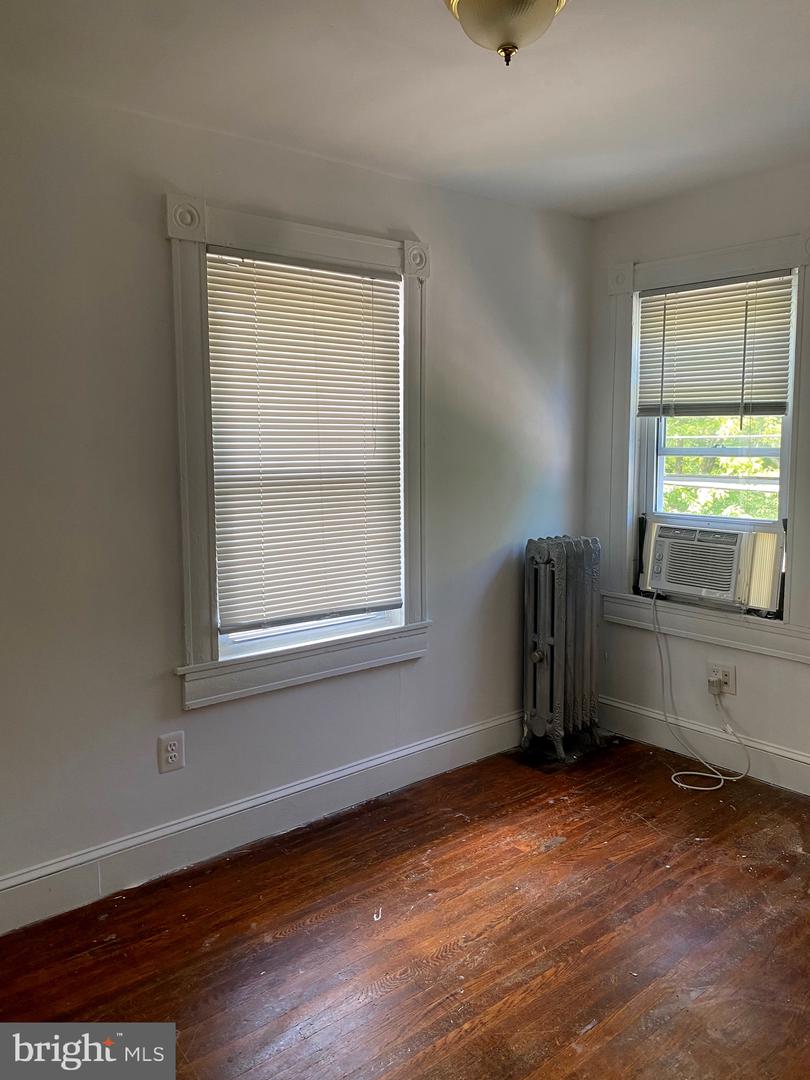 421 E Lake Ave Property Photo 14