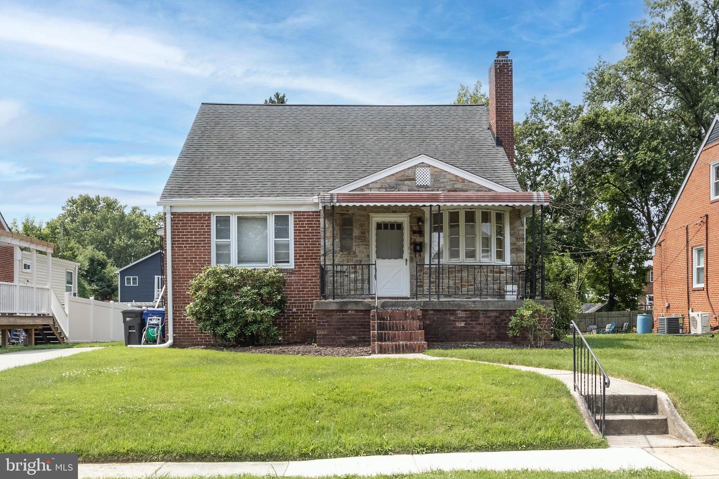 3211 Shelburne Rd Property Photo 1