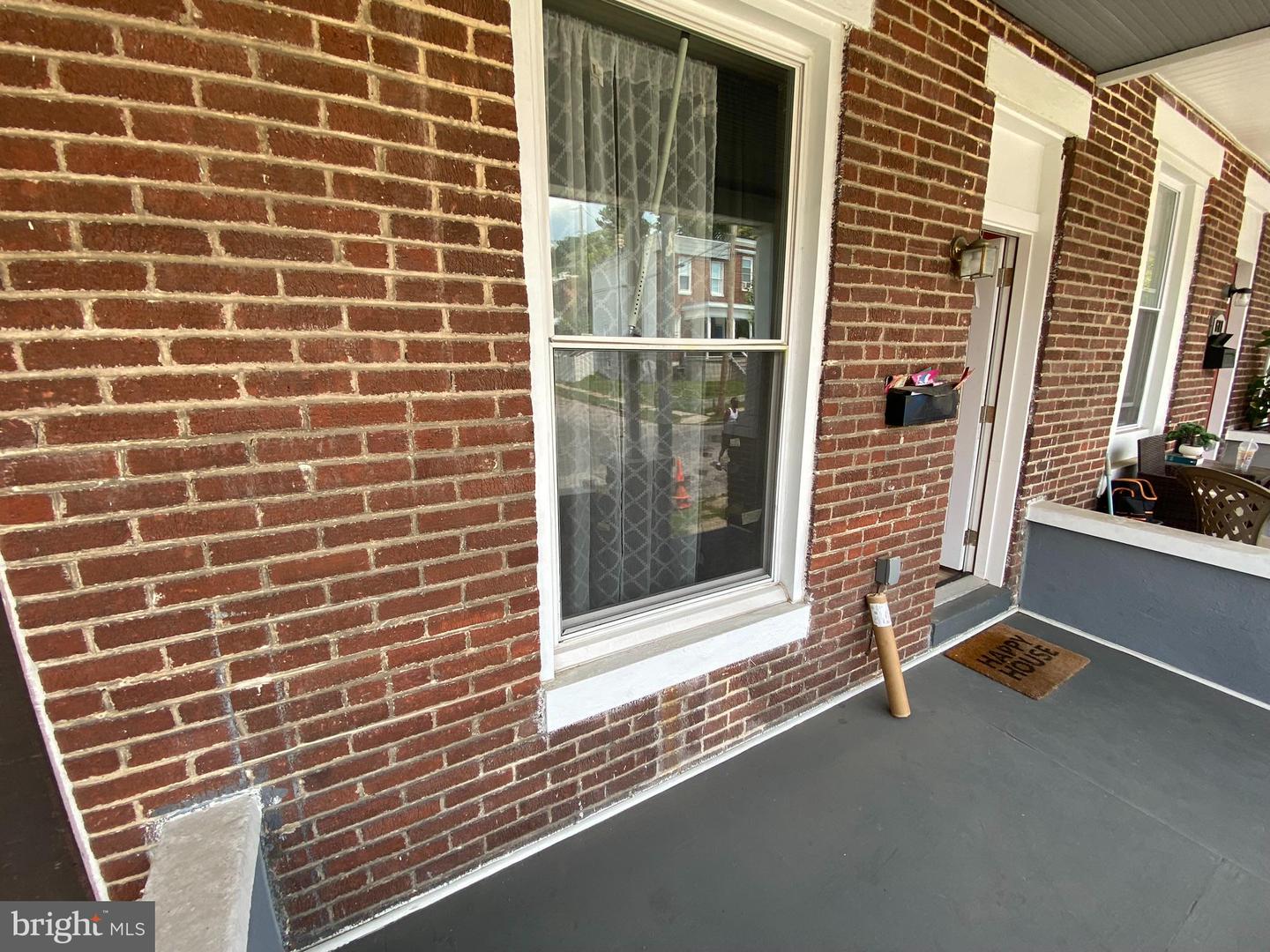 613 E 30th St E Property Photo 1