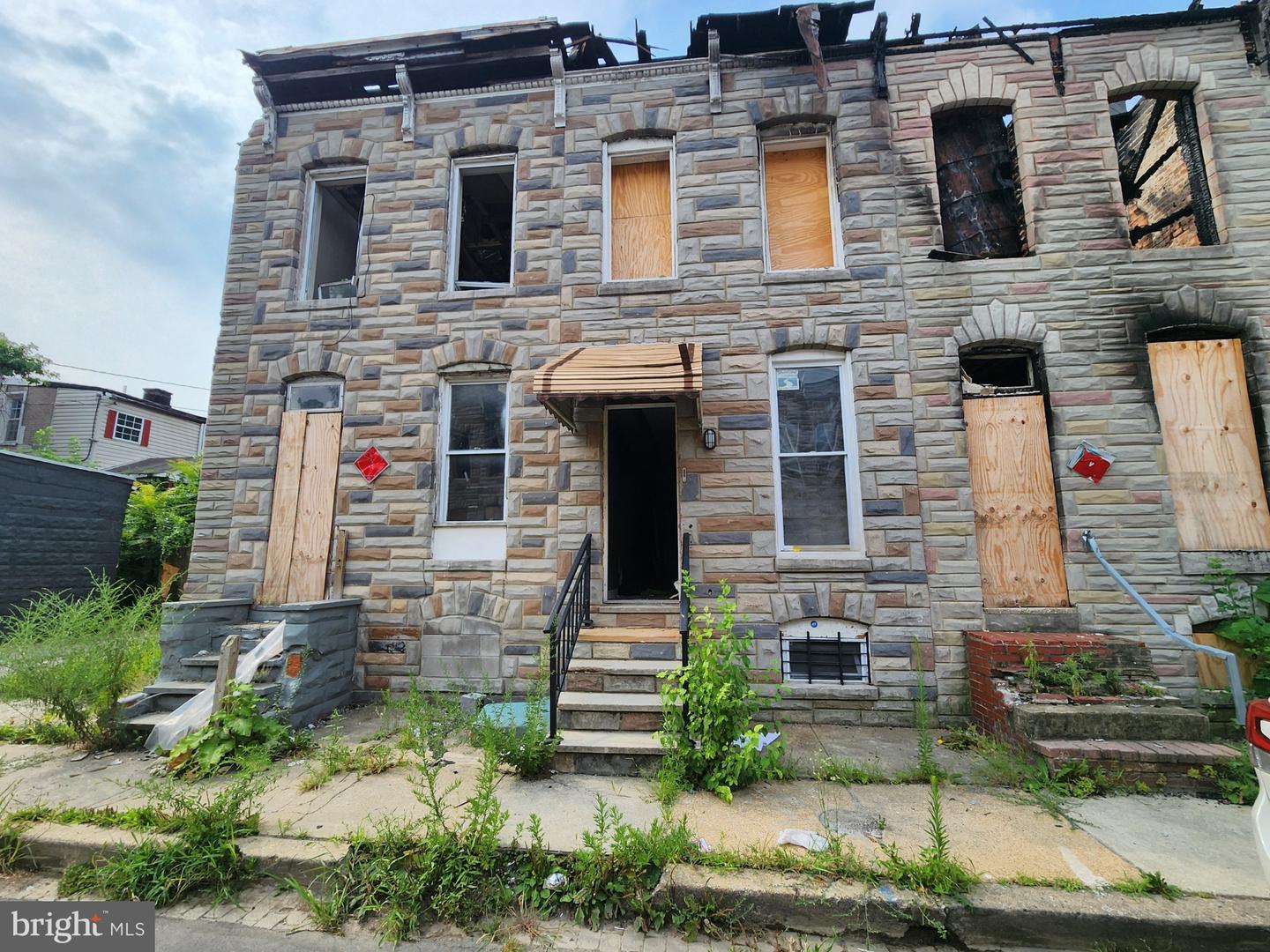 2105 Wilhelm St Property Photo 1