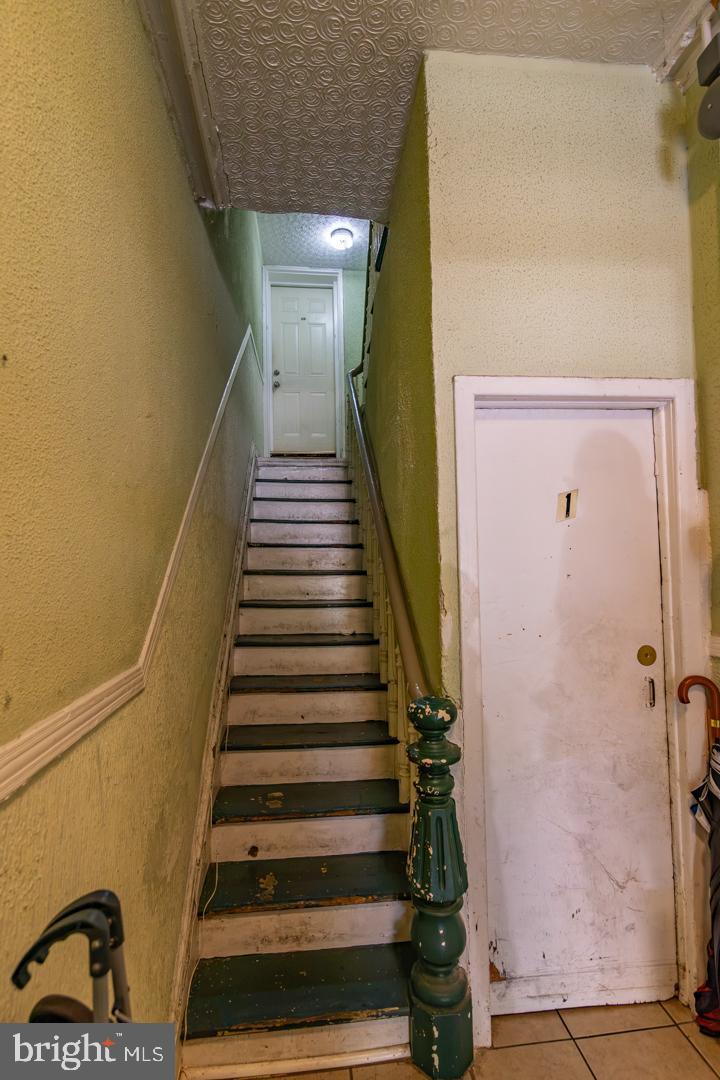 11 S Broadway Property Photo 4