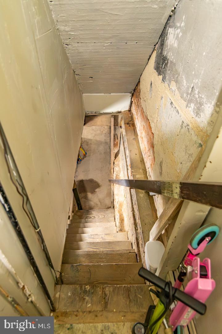 11 S Broadway Property Photo 11