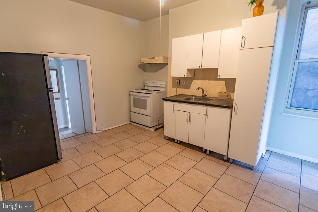 11 S Broadway Property Photo 45