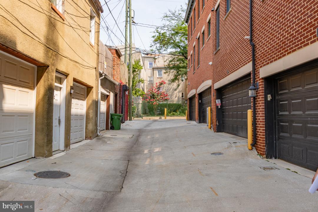 11 S Broadway Property Photo 81
