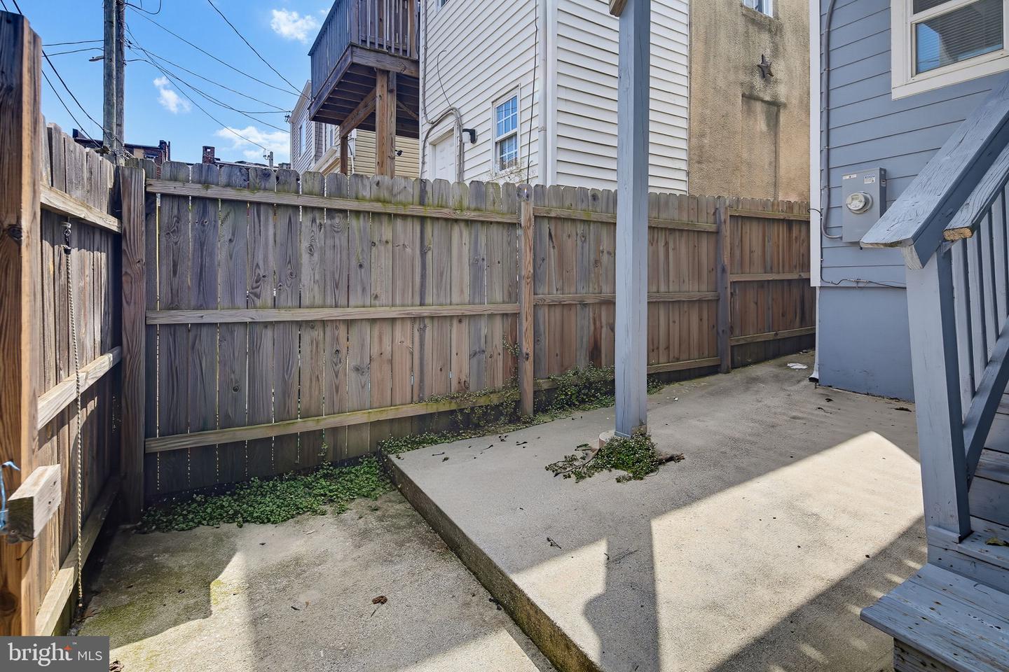 727 N Chester St Property Photo 32
