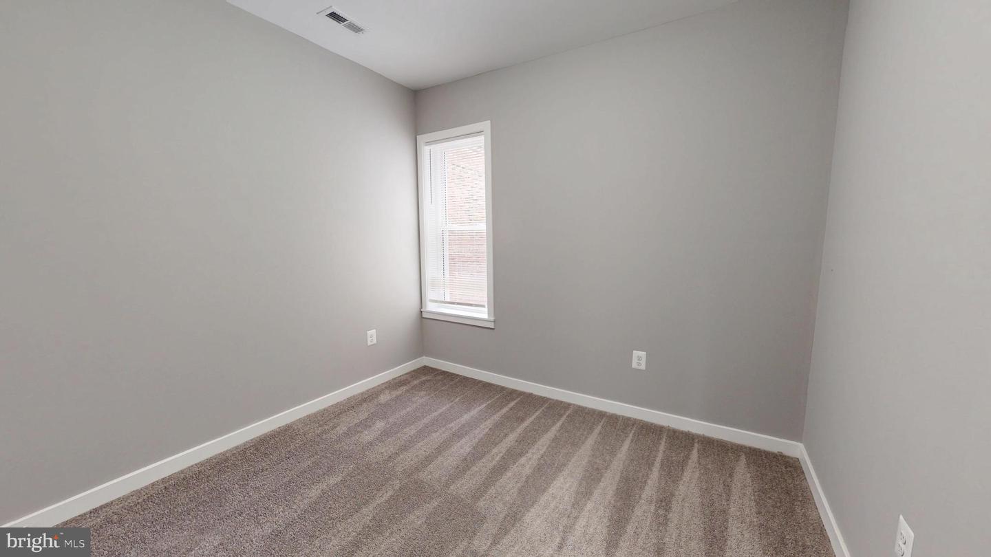2931 Clifton Ave Property Photo 15