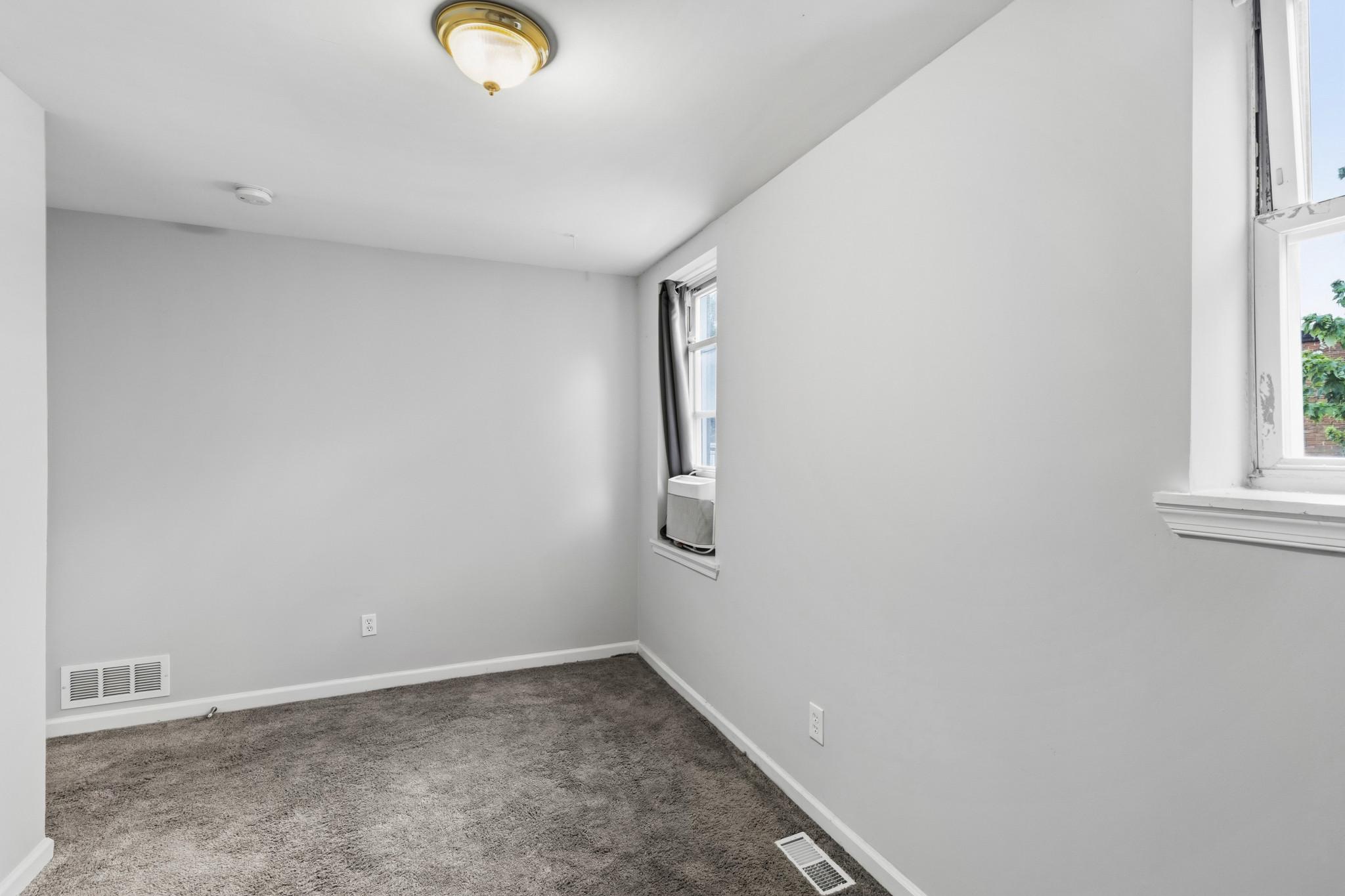 749 Cator Ave Property Photo 14