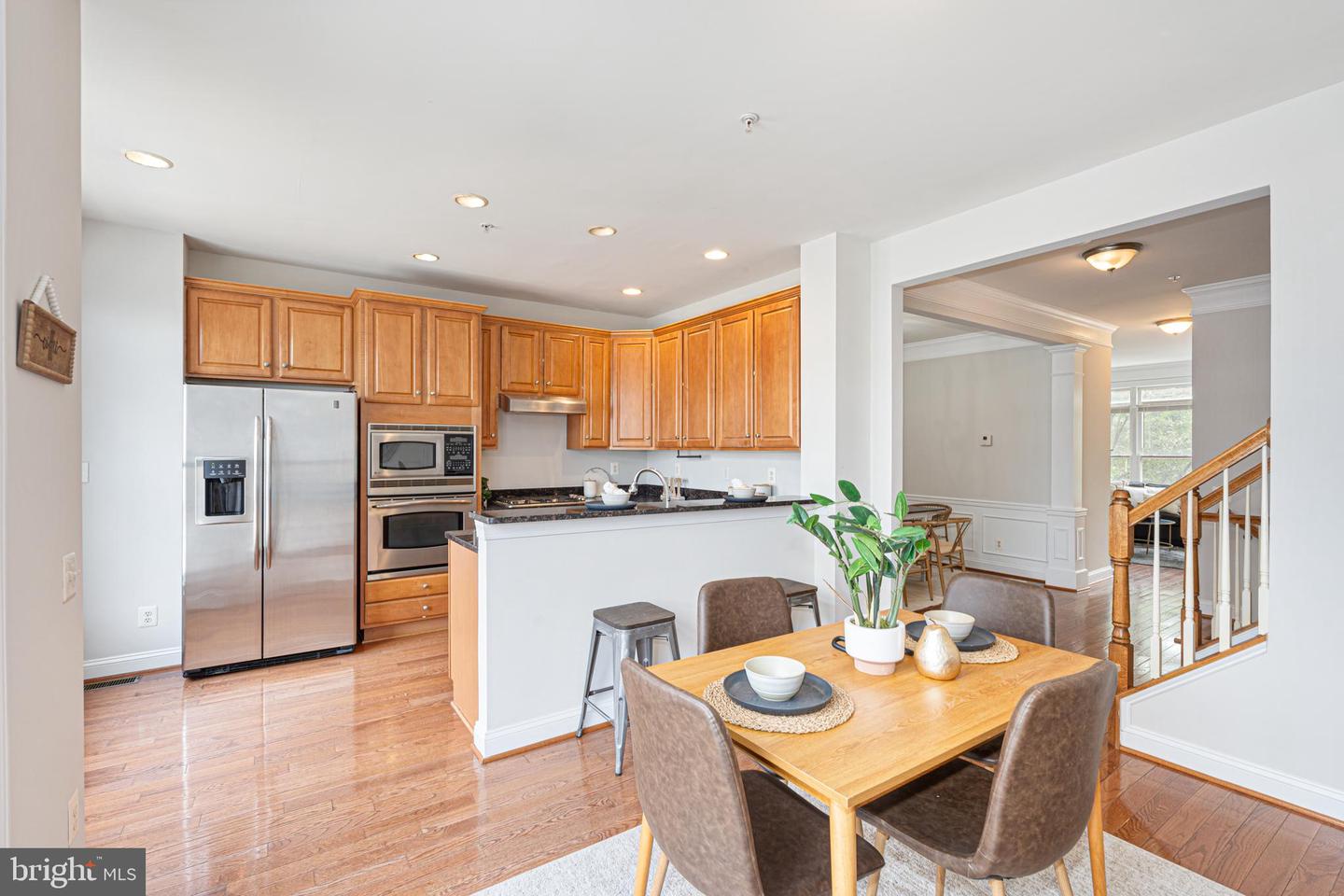 1434 Steuart St Property Photo 13