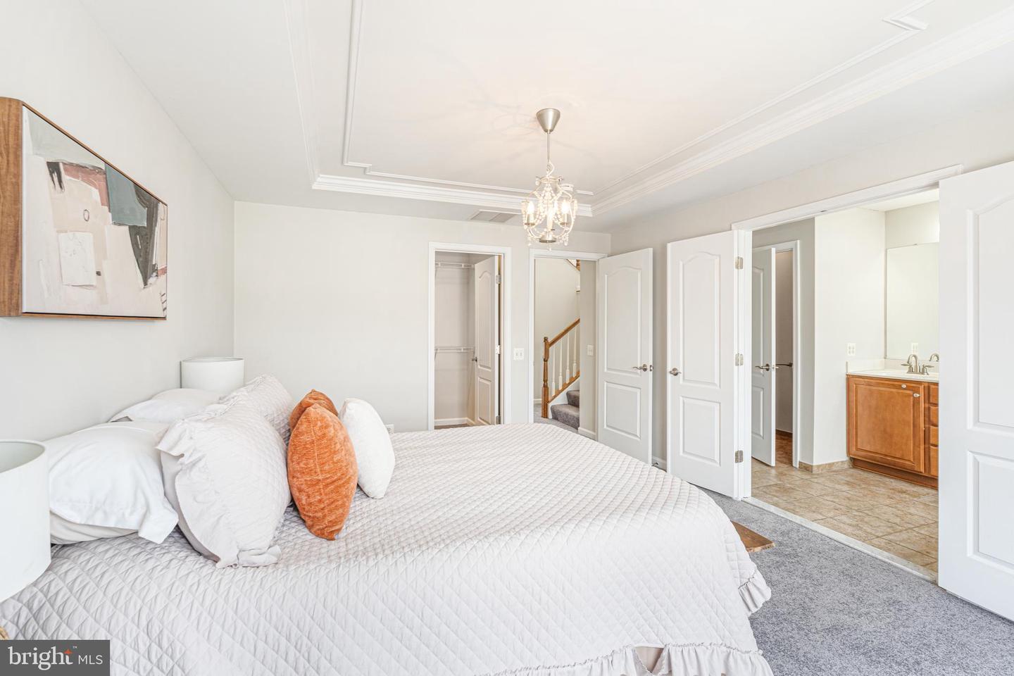 1434 Steuart St Property Photo 23