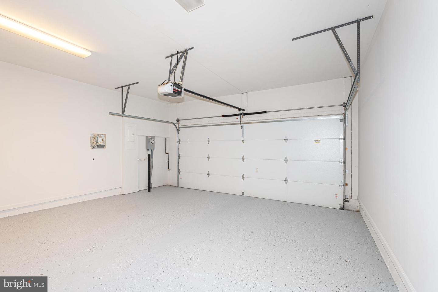 1434 Steuart St Property Photo 31