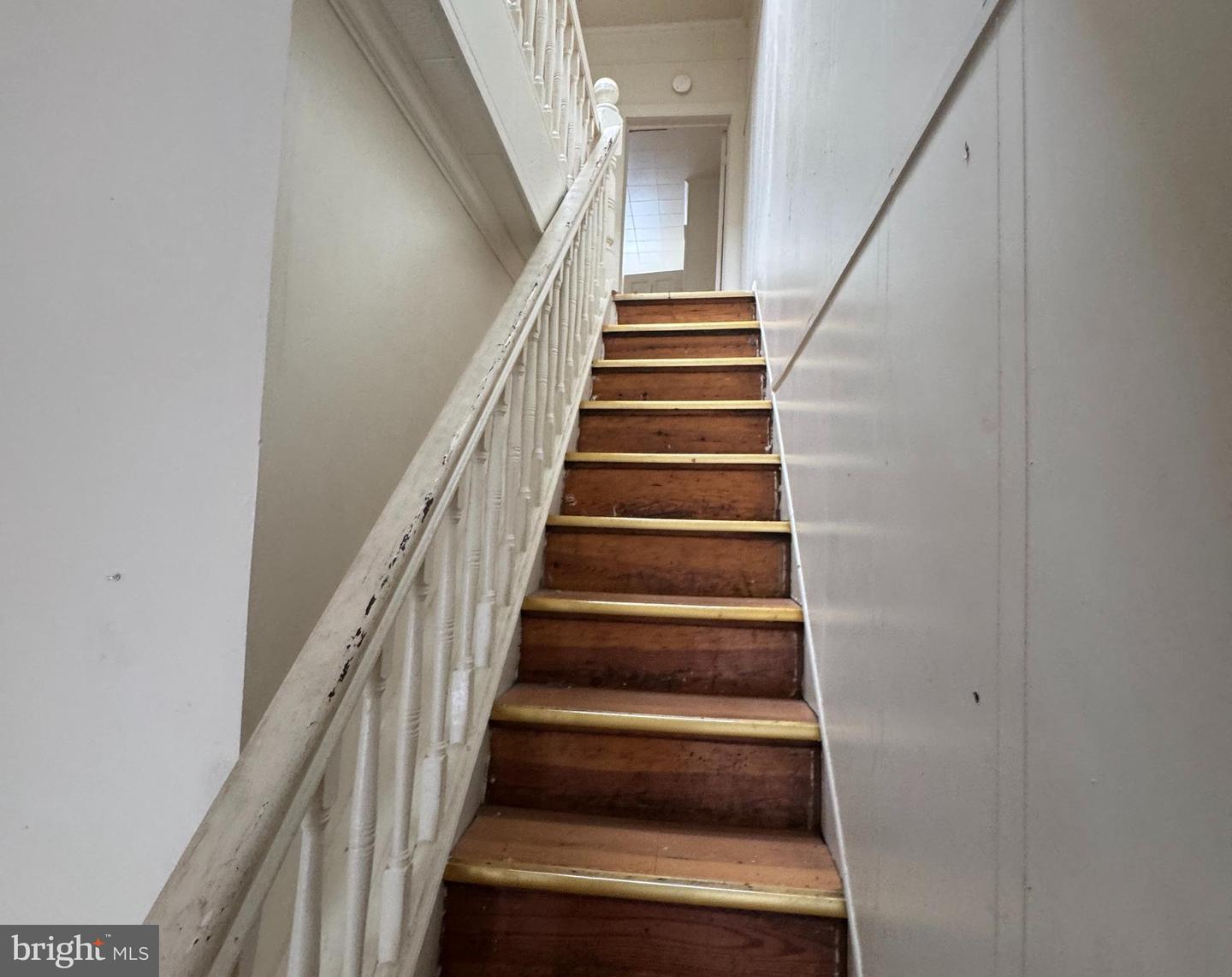 2624 E Hoffman St Property Photo 11