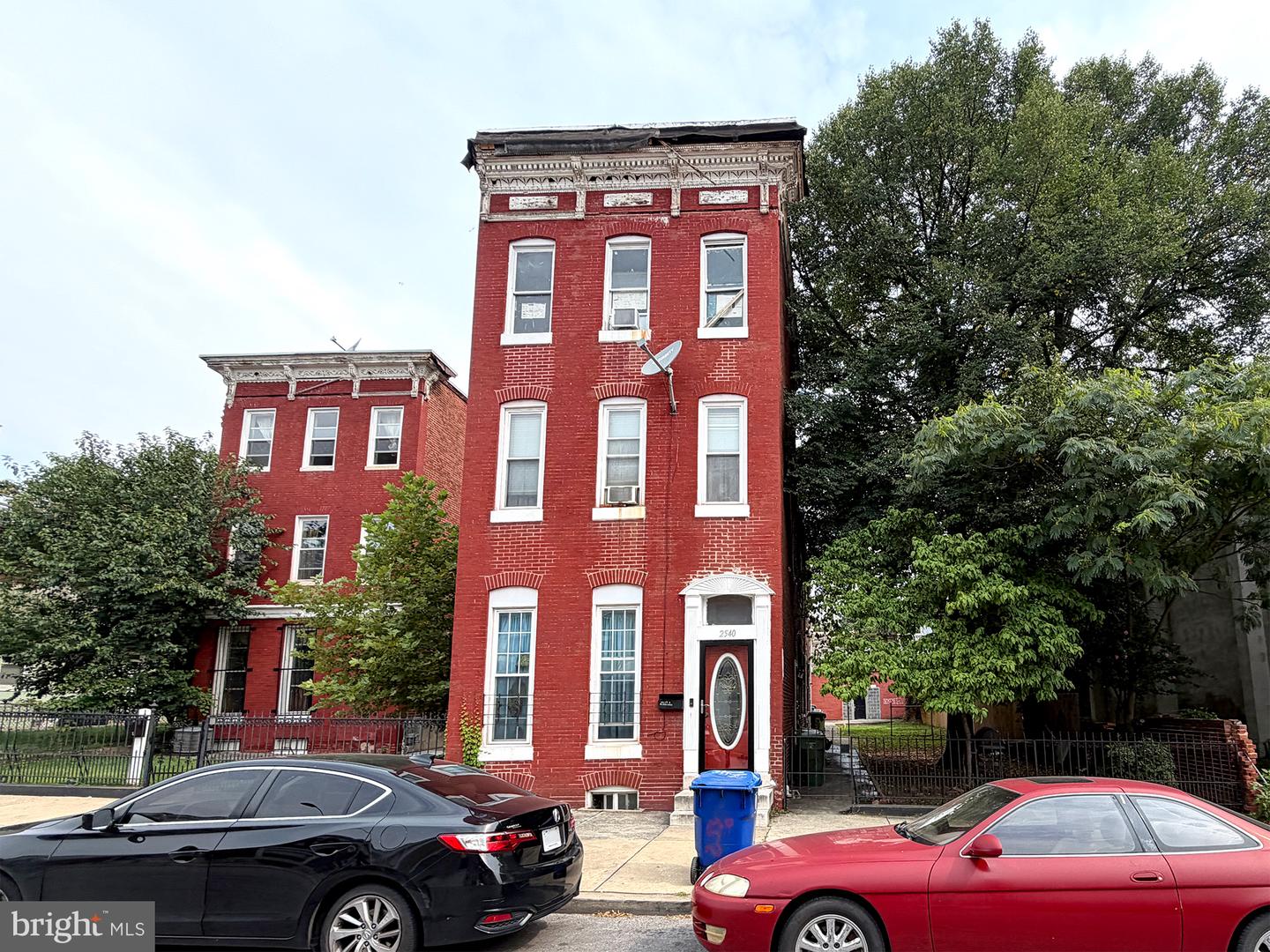 2540 W LOMBARD ST #C Property Photo 1