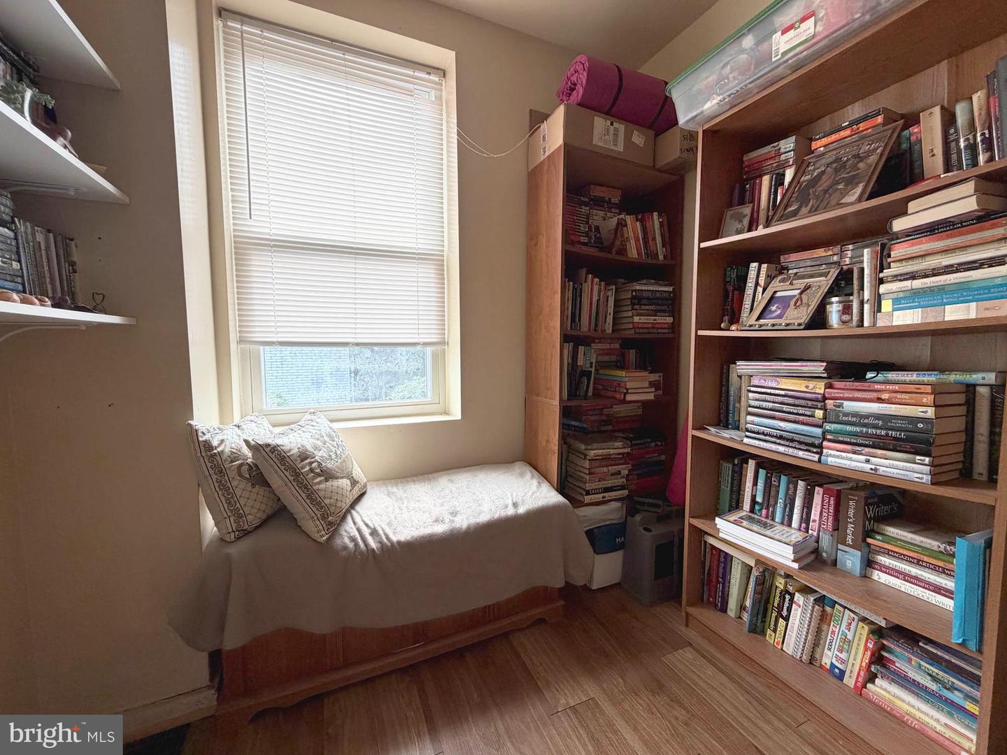 2540 W Lombard St #c Property Photo 9