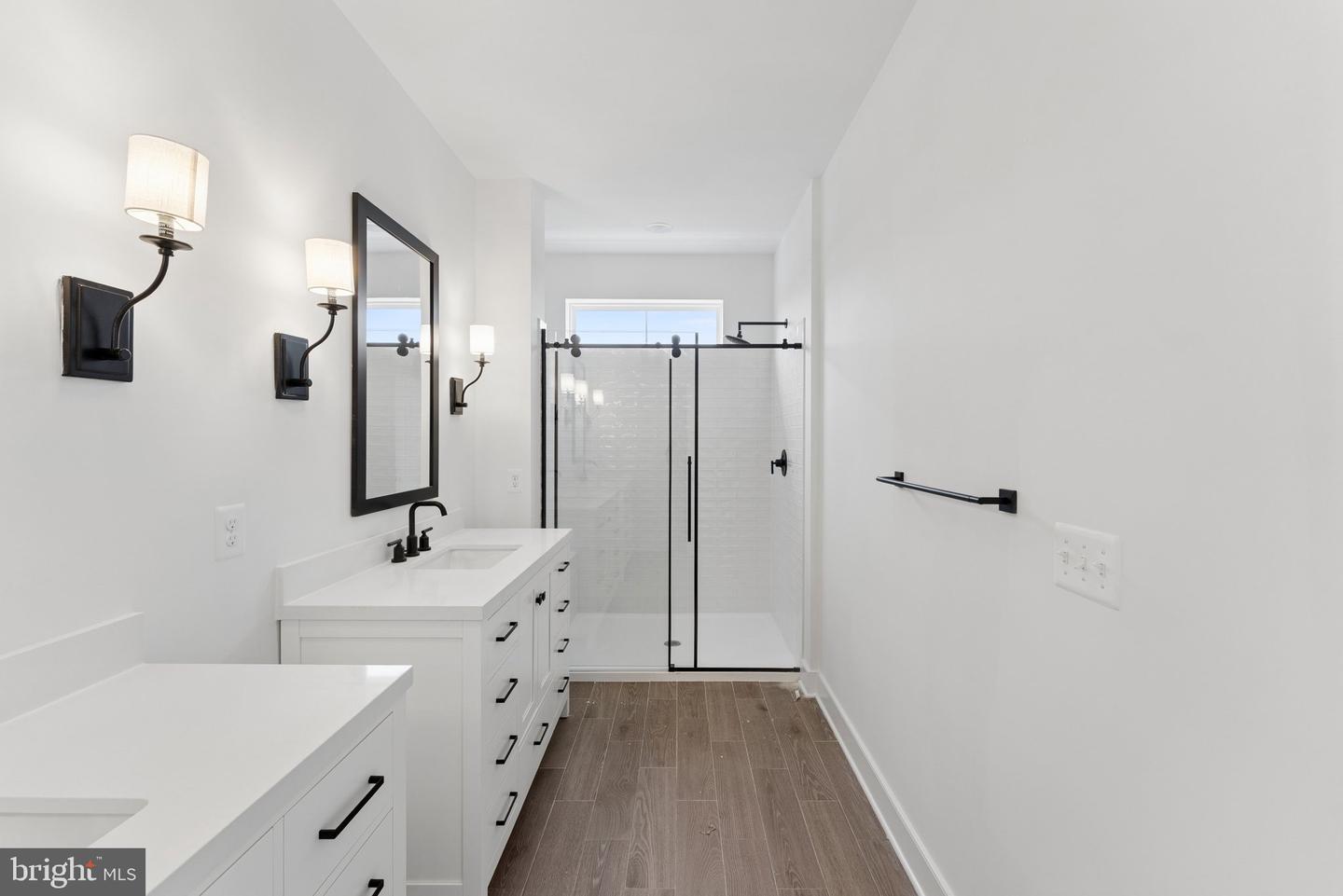 108b Locke St #lot 2019 Property Photo 10