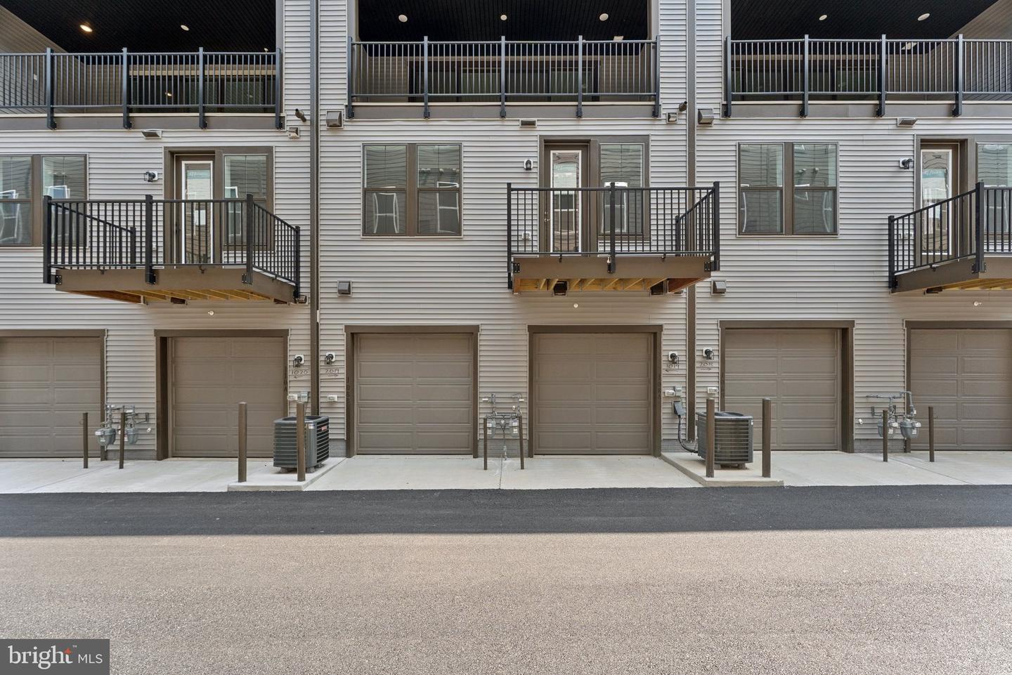 108b Locke St #lot 2019 Property Photo 17