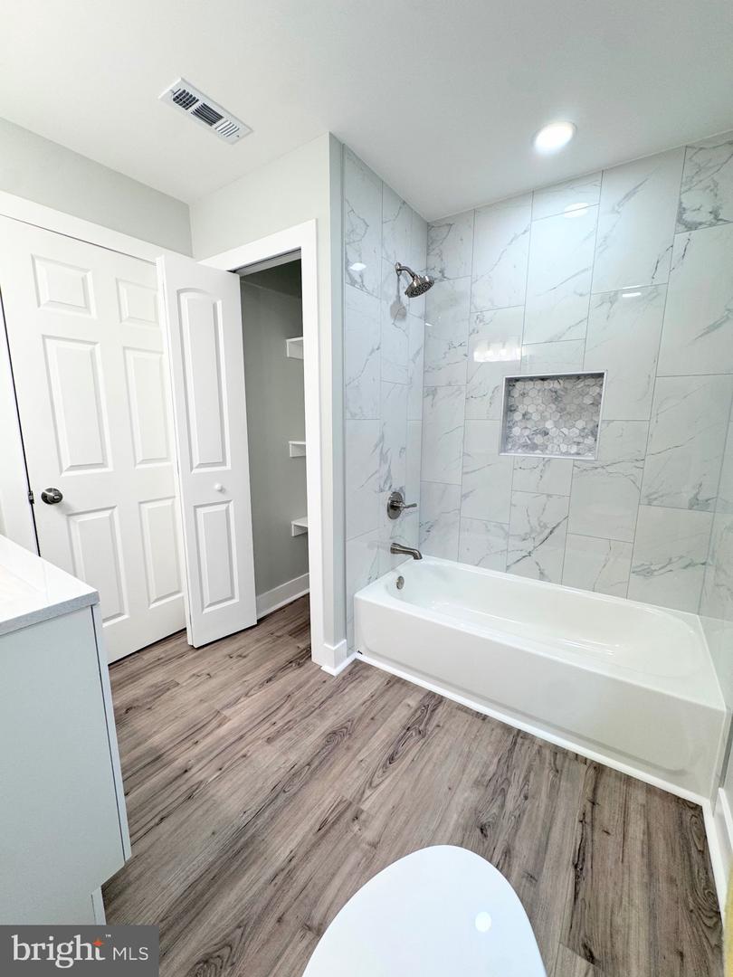3012 Harford Rd Property Photo 6