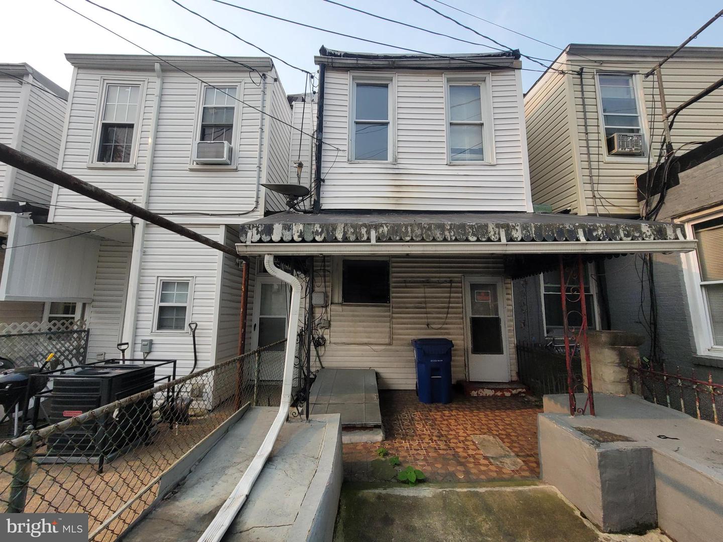 3004 Mcelderry St Property Photo 4