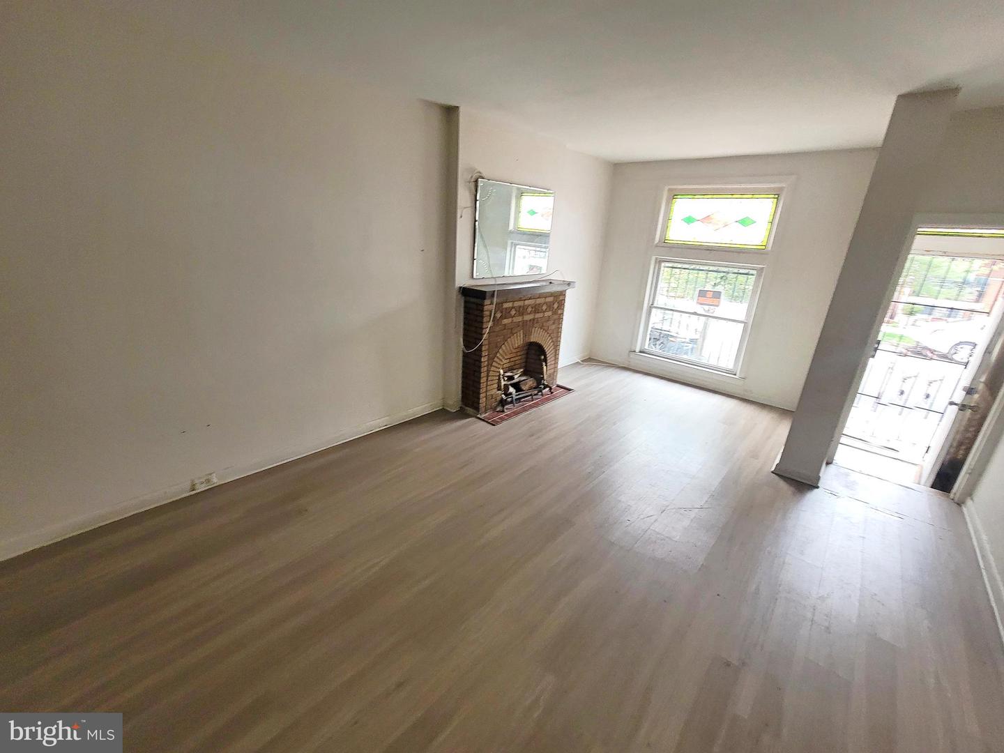 3004 Mcelderry St Property Photo 6
