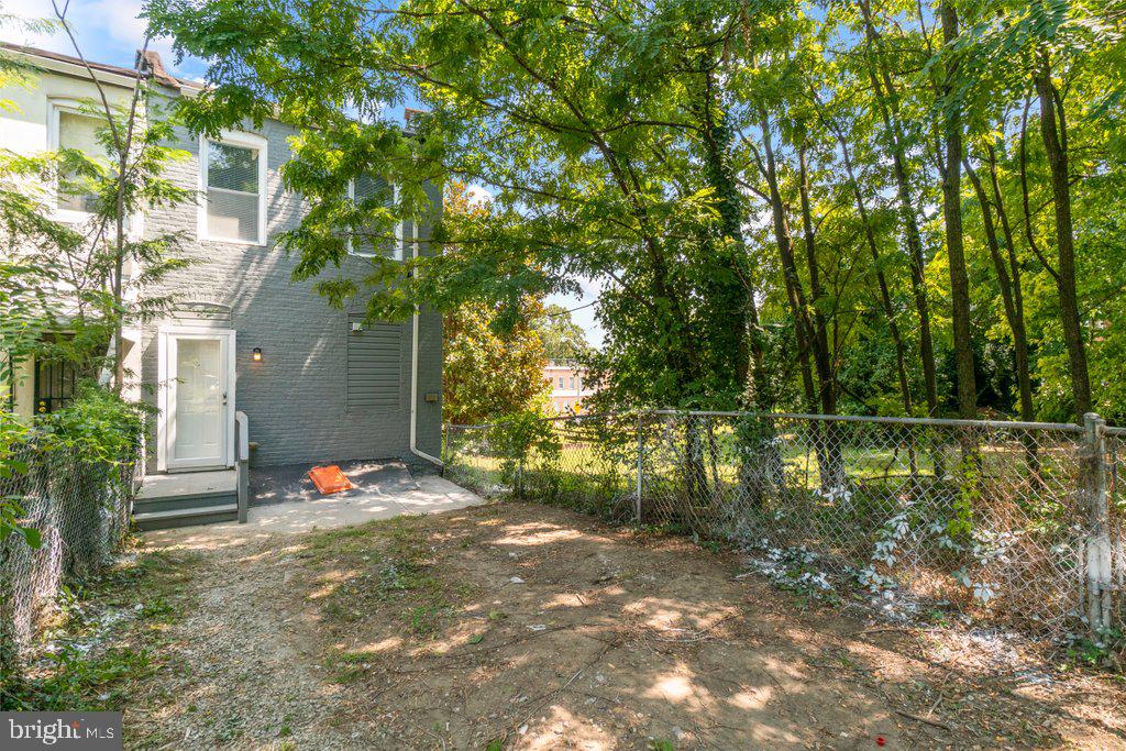 3456 Park Heights Ave Property Photo 5