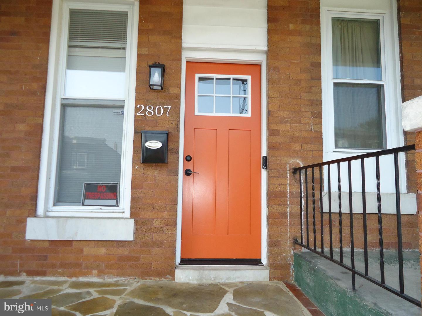 2807 Clifton Ave Property Photo 2