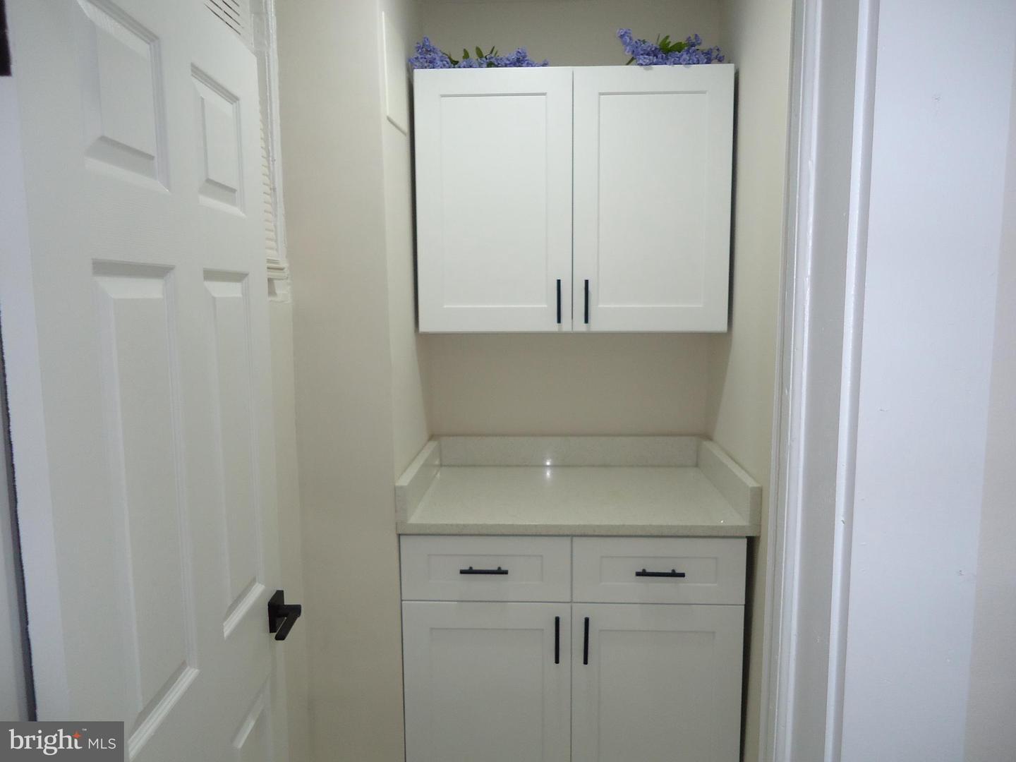 2807 Clifton Ave Property Photo 12
