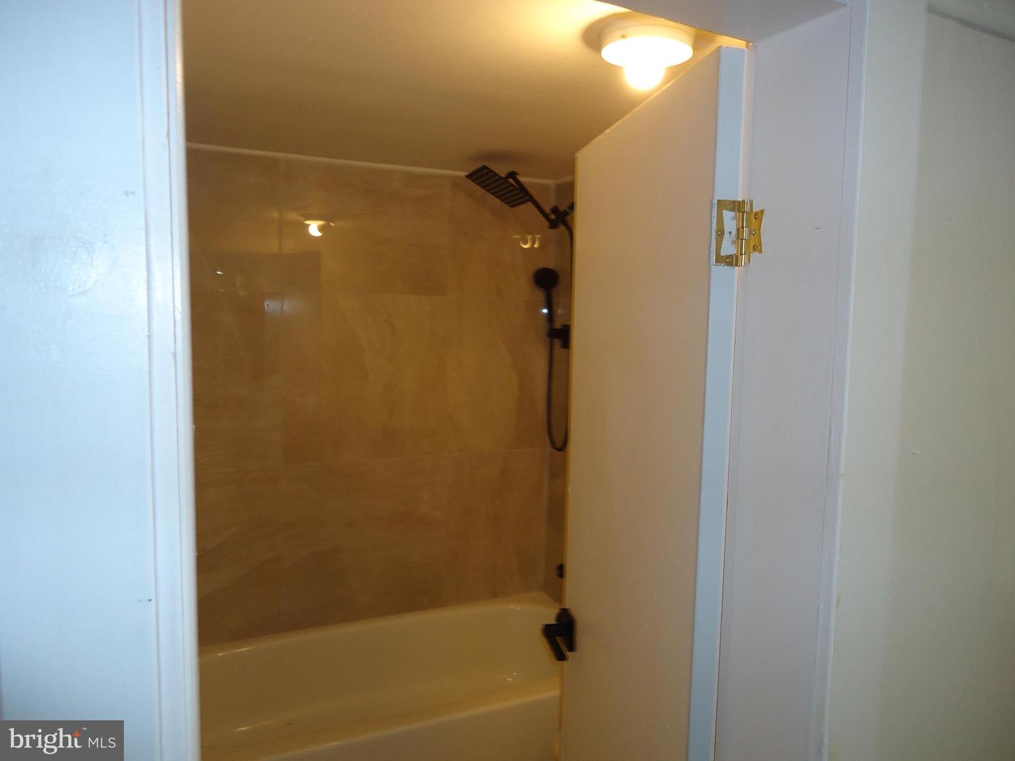 2807 Clifton Ave Property Photo 28