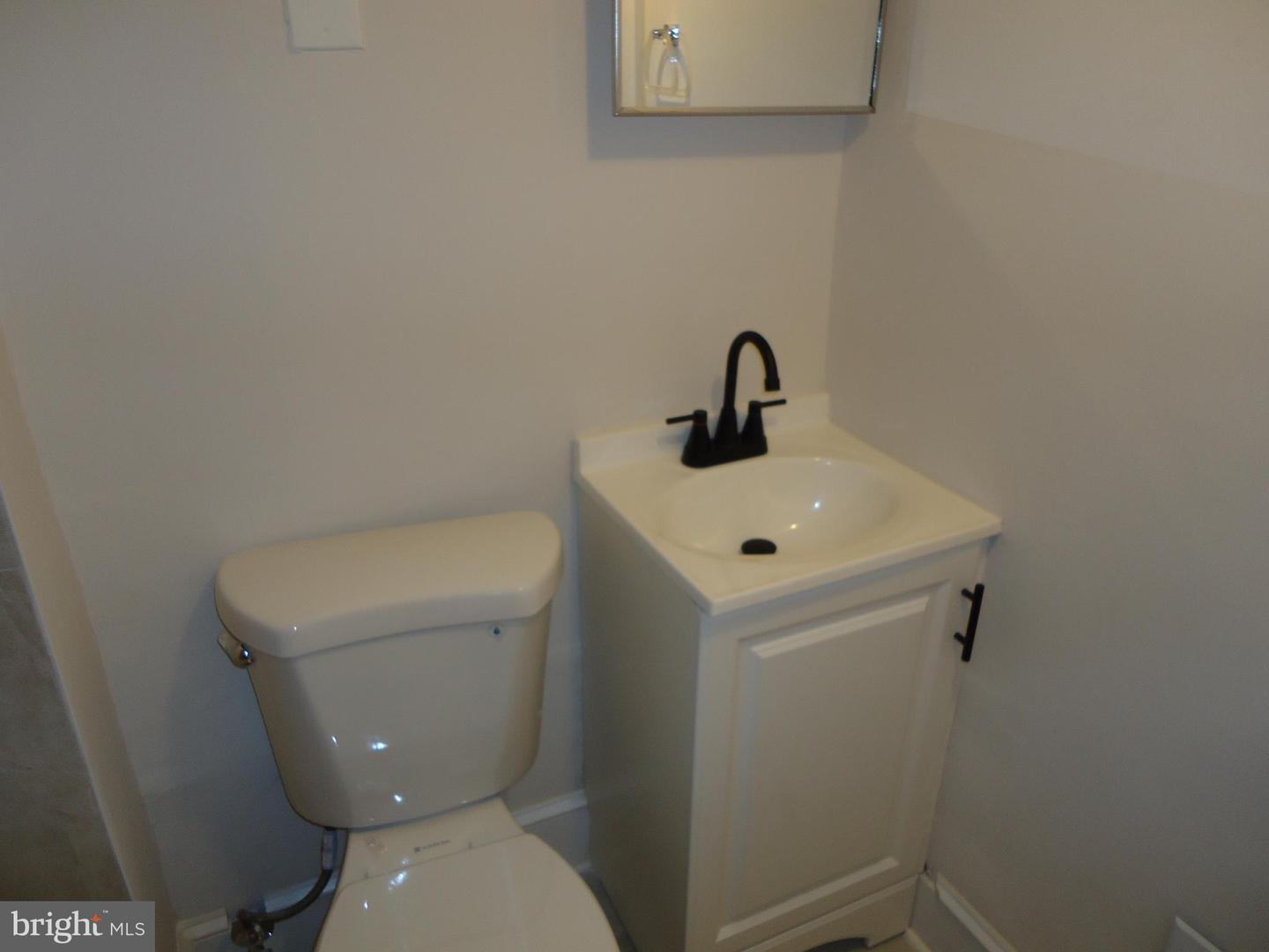 2807 Clifton Ave Property Photo 29