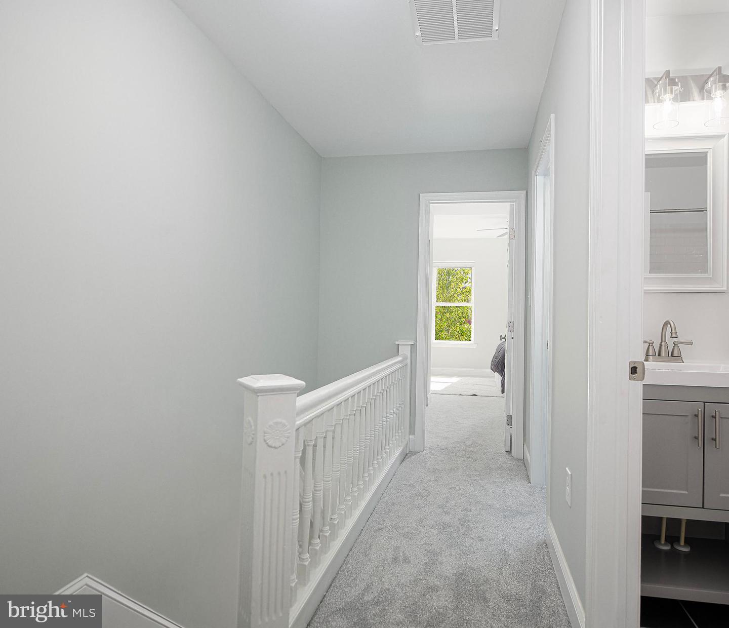 624 N Kenwood Ave Property Photo 18