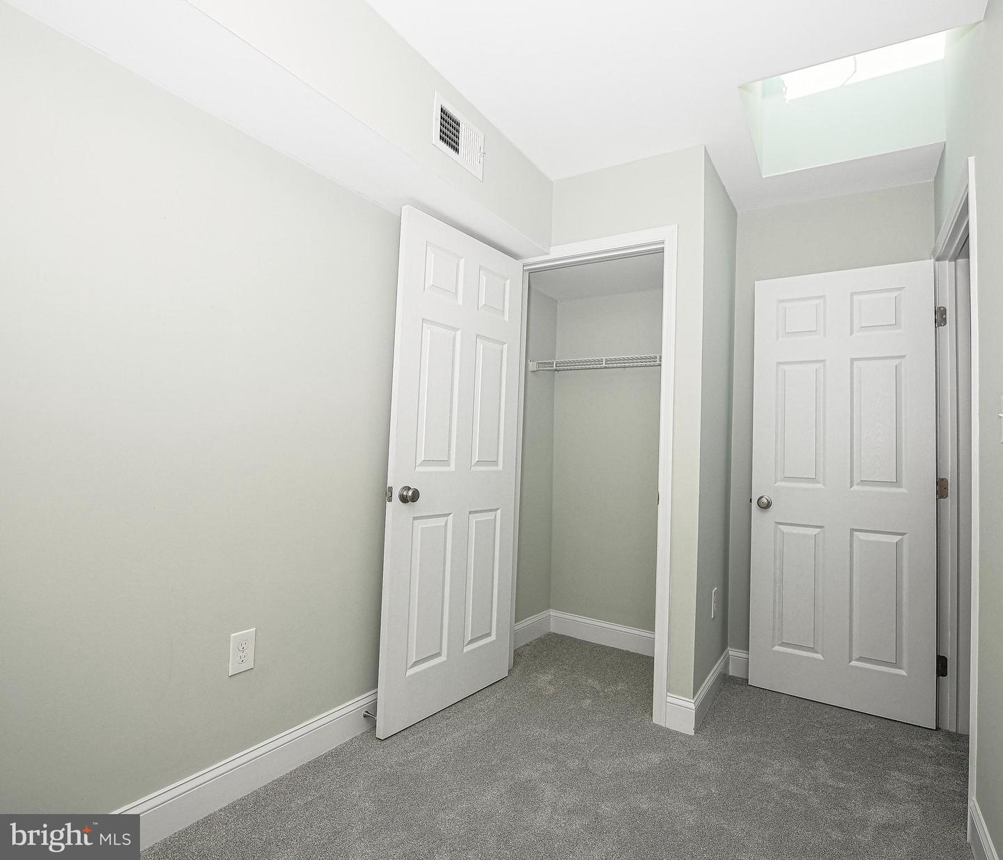 624 N Kenwood Ave Property Photo 20