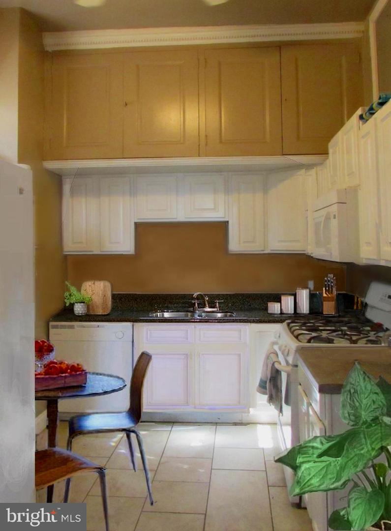 106 E Chase St Property Photo 62