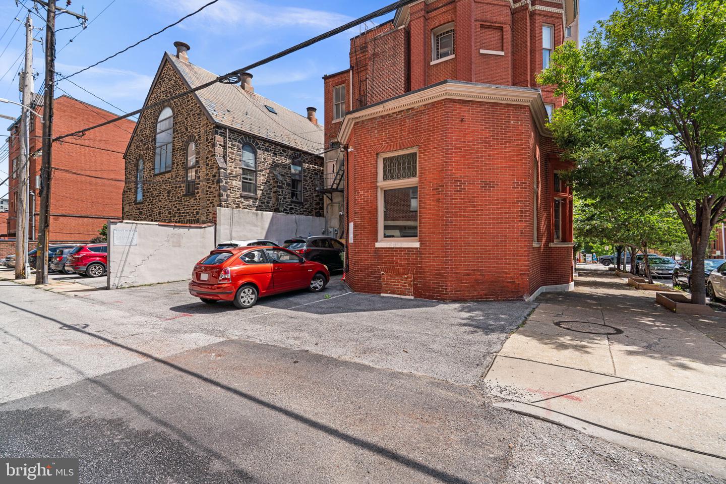 106 E Chase St Property Photo 69