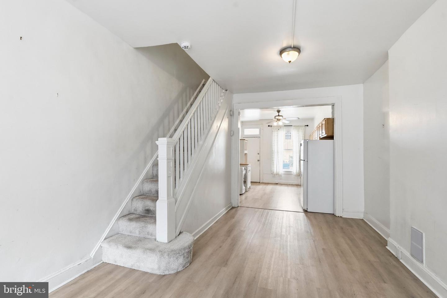 417 N Streeper St Property Photo 9