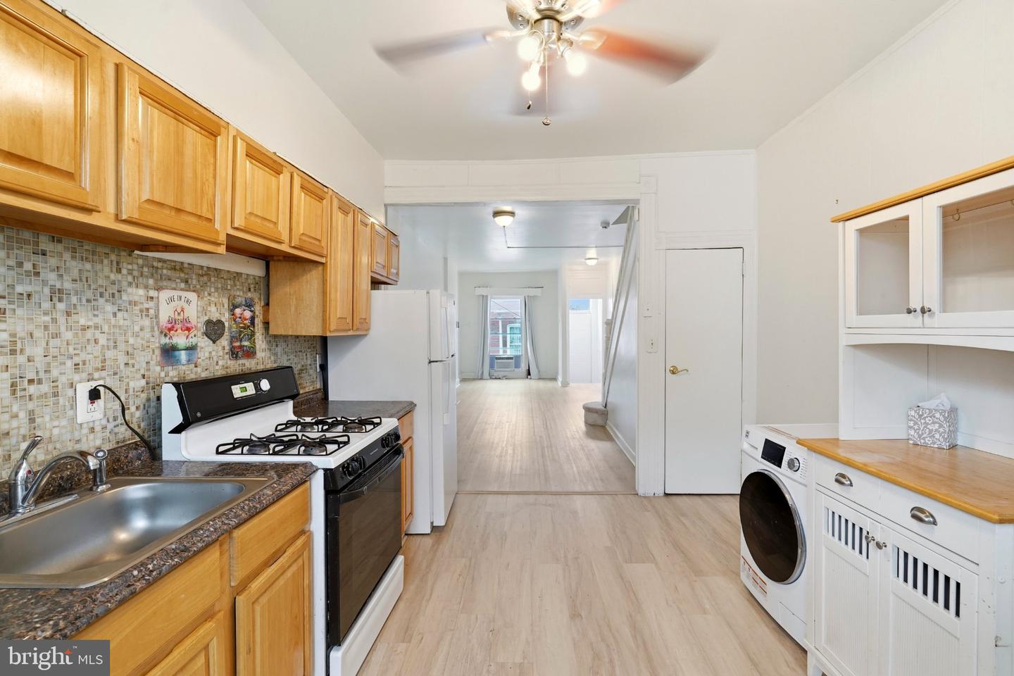 417 N Streeper St Property Photo 13